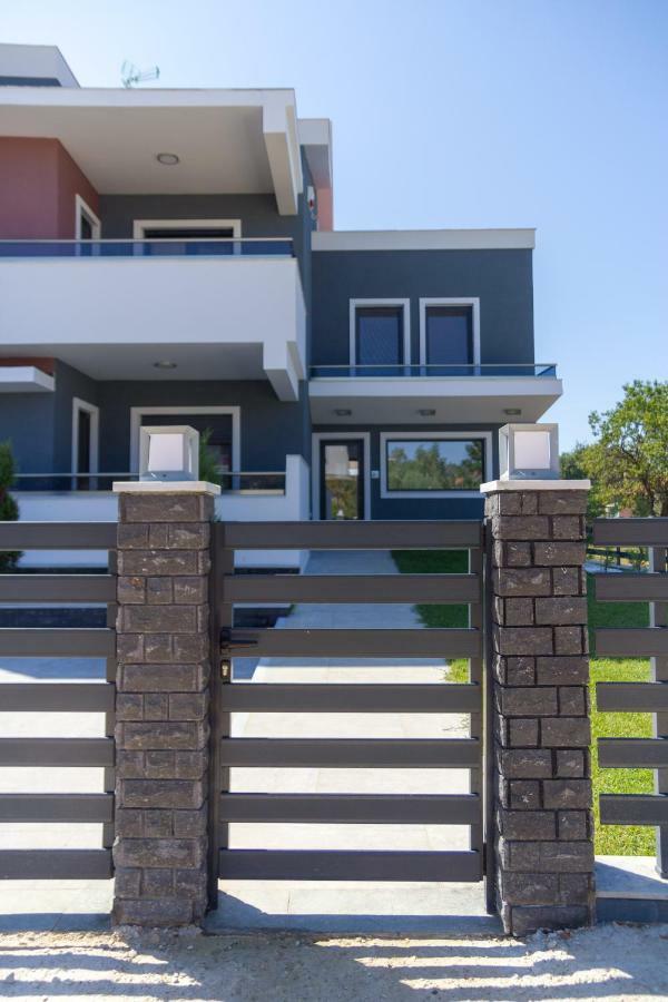 L&S House Daire Nikiti  Dış mekan fotoğraf